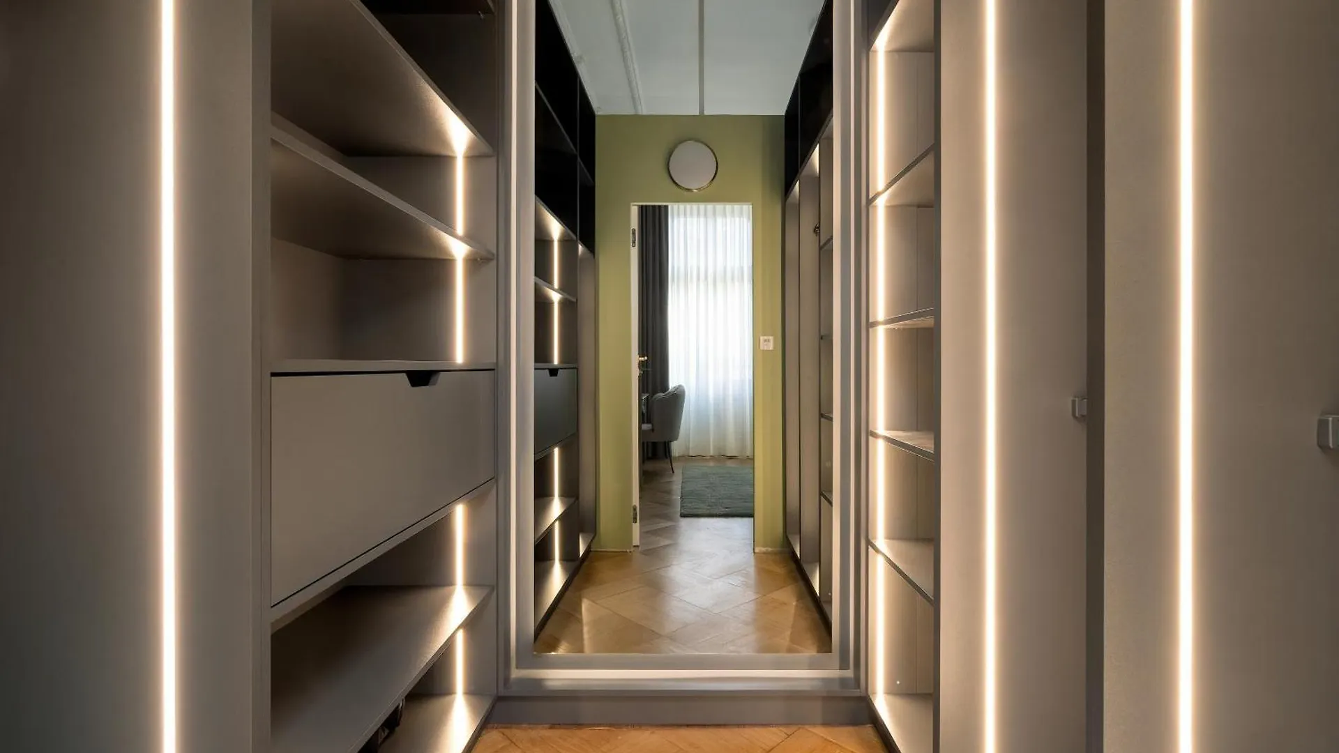 Stylowe Apartamenty W Centrum Poznania By Noclegi Renters Apartment